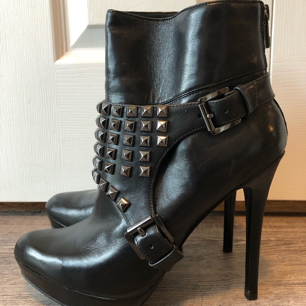 MICHAEL KORS ROCKSTUD Black Ankle boots 9.5